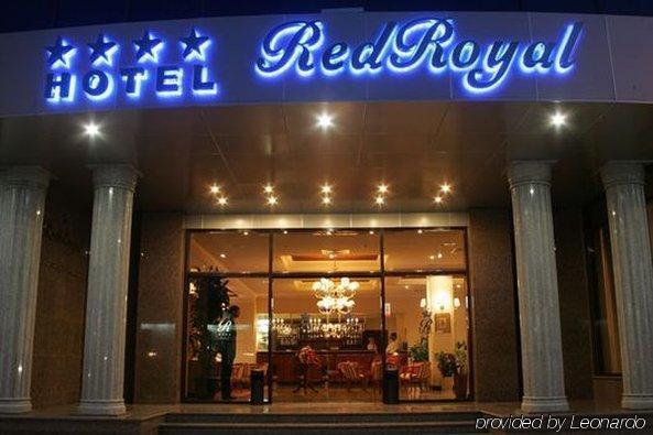 Red Royal By Undersun Otel Krasnodar Dış mekan fotoğraf